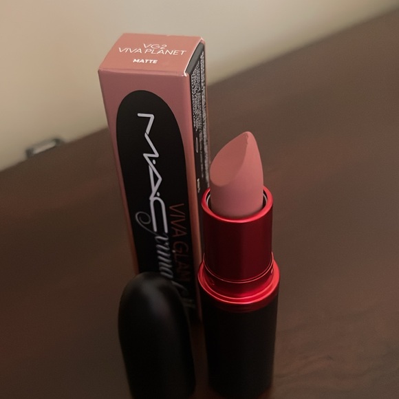 Macximal Silky Matte Lipstick - Picture 2 of 2